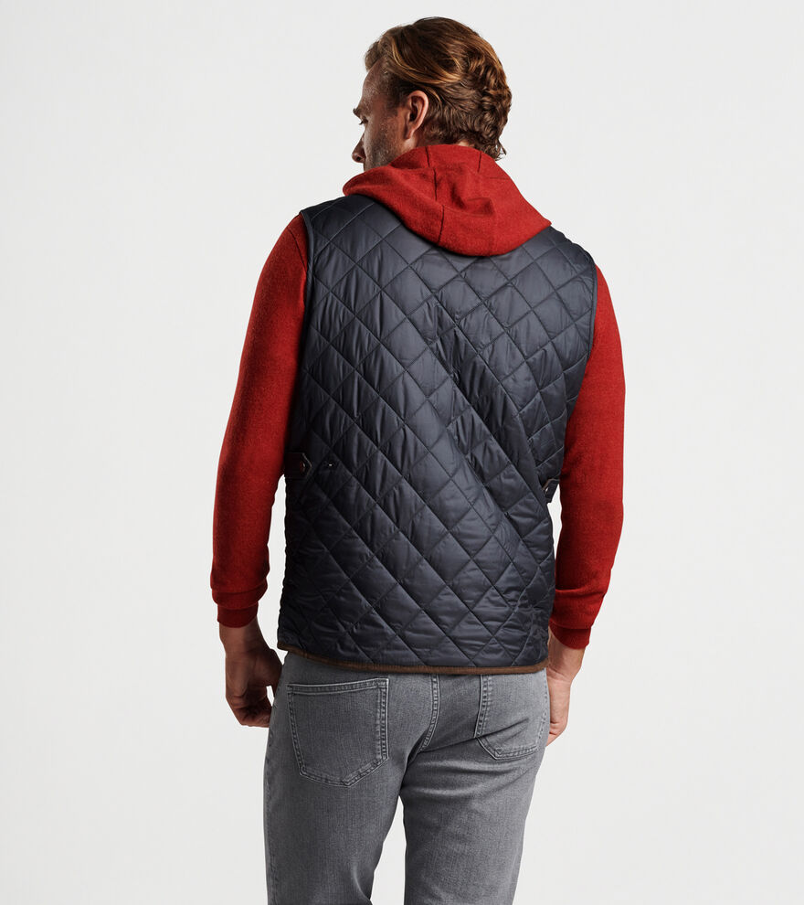 Essex Quilted Travel Vest image number 3