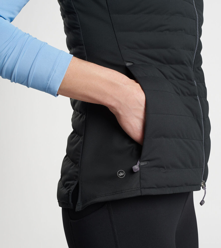 Women's Fuse Hybrid Vest image number 4